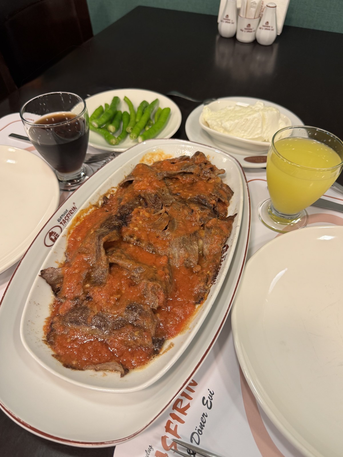 İskender kebap tabağı